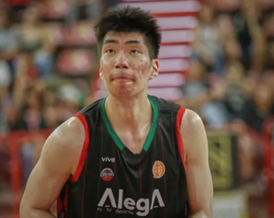 九游网页版-这场有点铁！余嘉豪5中1得8分，错失多个机会，造杀伤能力是真强